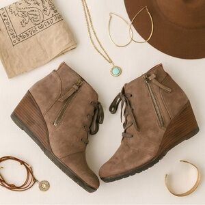 Dr scholls women wedge zip detail ankle boot ❤️